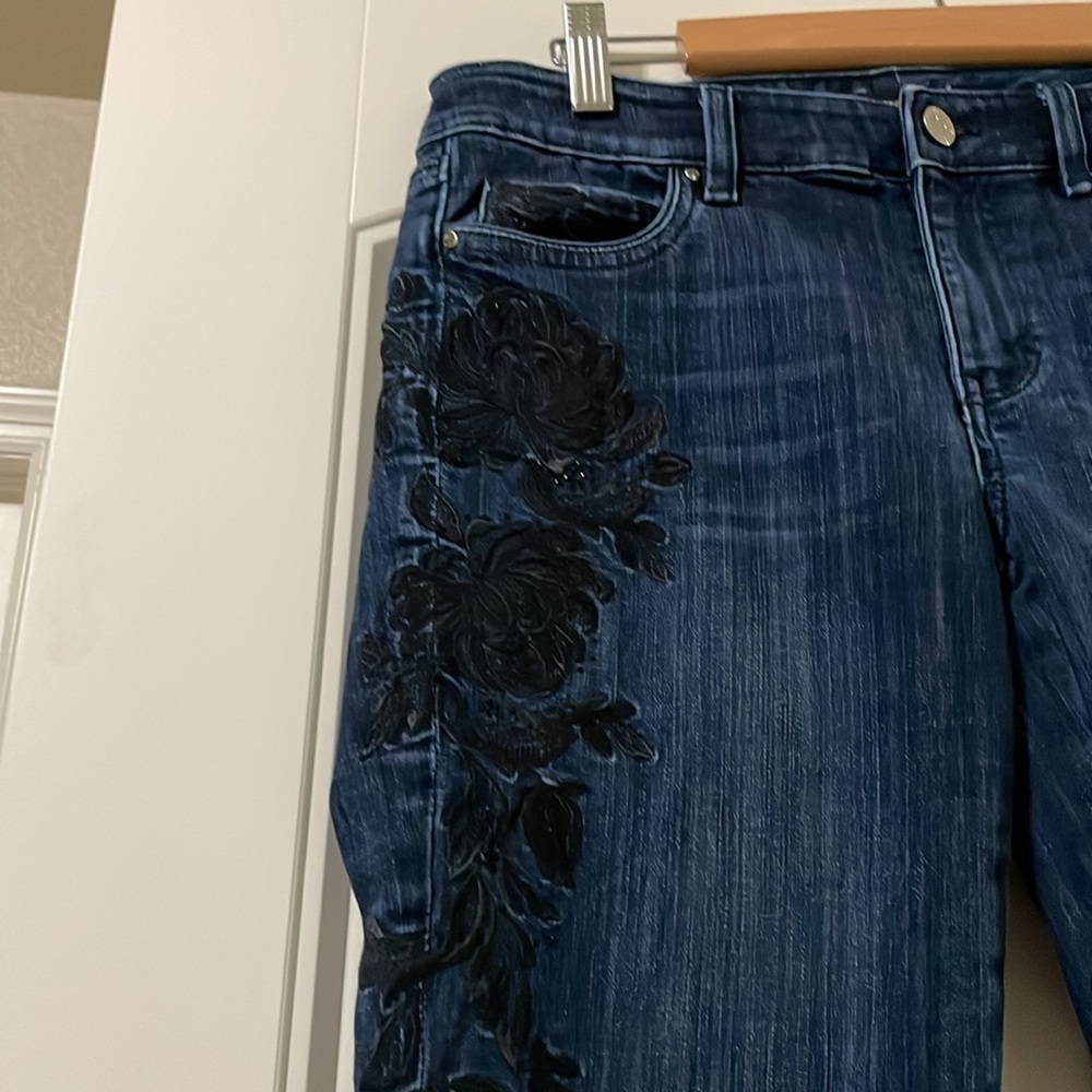 WHBM Blue Jeans Black Flower Design on Sides-4R - Picture 3 of 10